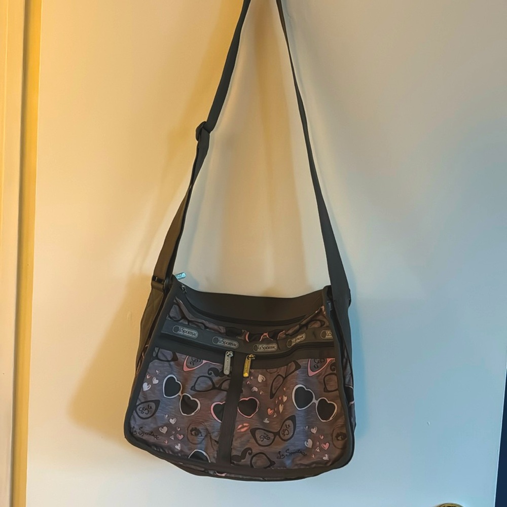 LeSportSac Crossbody RARE Sunglasses Expandable Bag Purse, NWOT